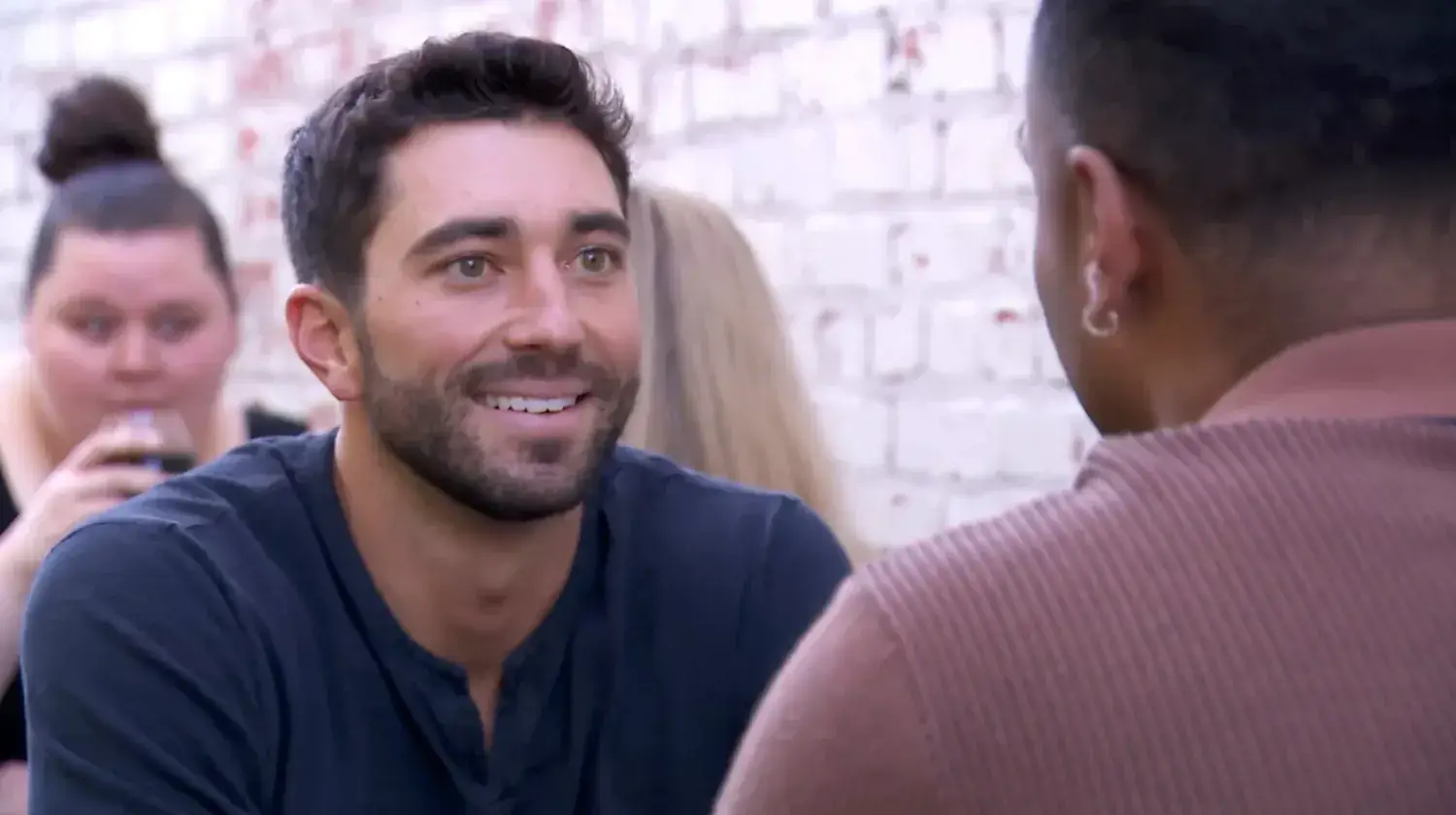 The Bachelor recap: One family is missing during hometowns Related images #89