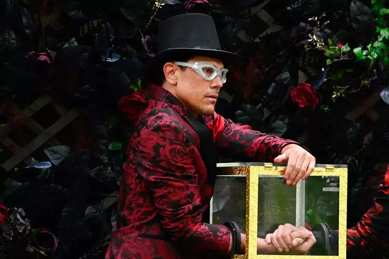 Tom Sandoval slams 'f---ed up' Chrishell Stause-fueled theory he was in withdrawal on The Traitors Related images #16