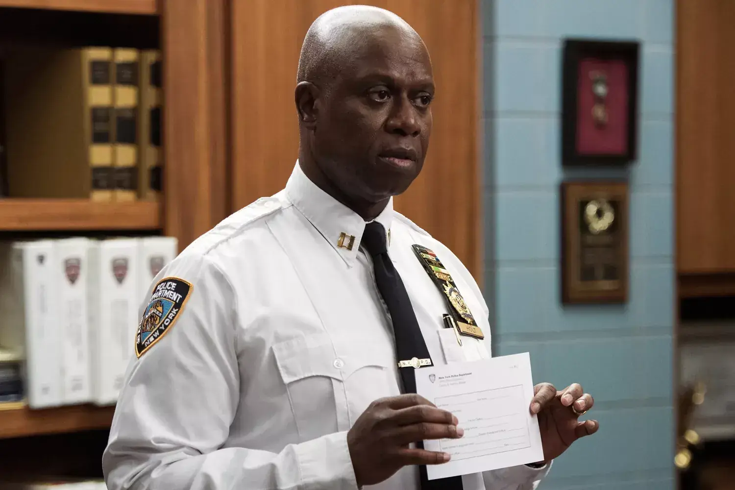 Andre Braugher's Ray Holt on Brooklyn Nine-Nine was hilarious and quietly revolutionary Related images #3