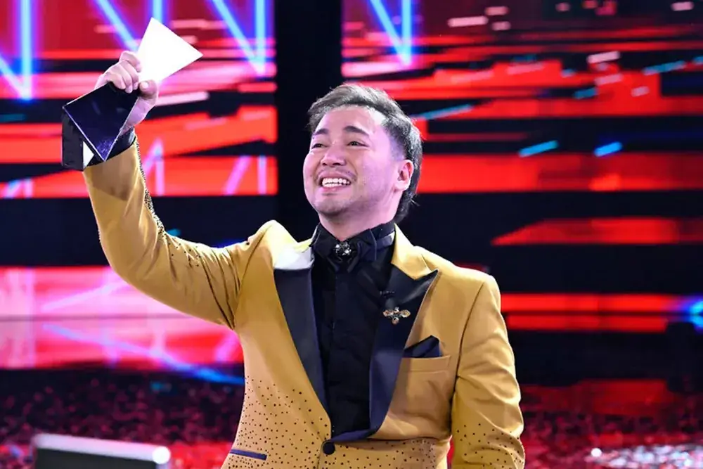 The Voice winner Sofronio Vasquez reveals which contestant he saw as the biggest threat Related images #18
