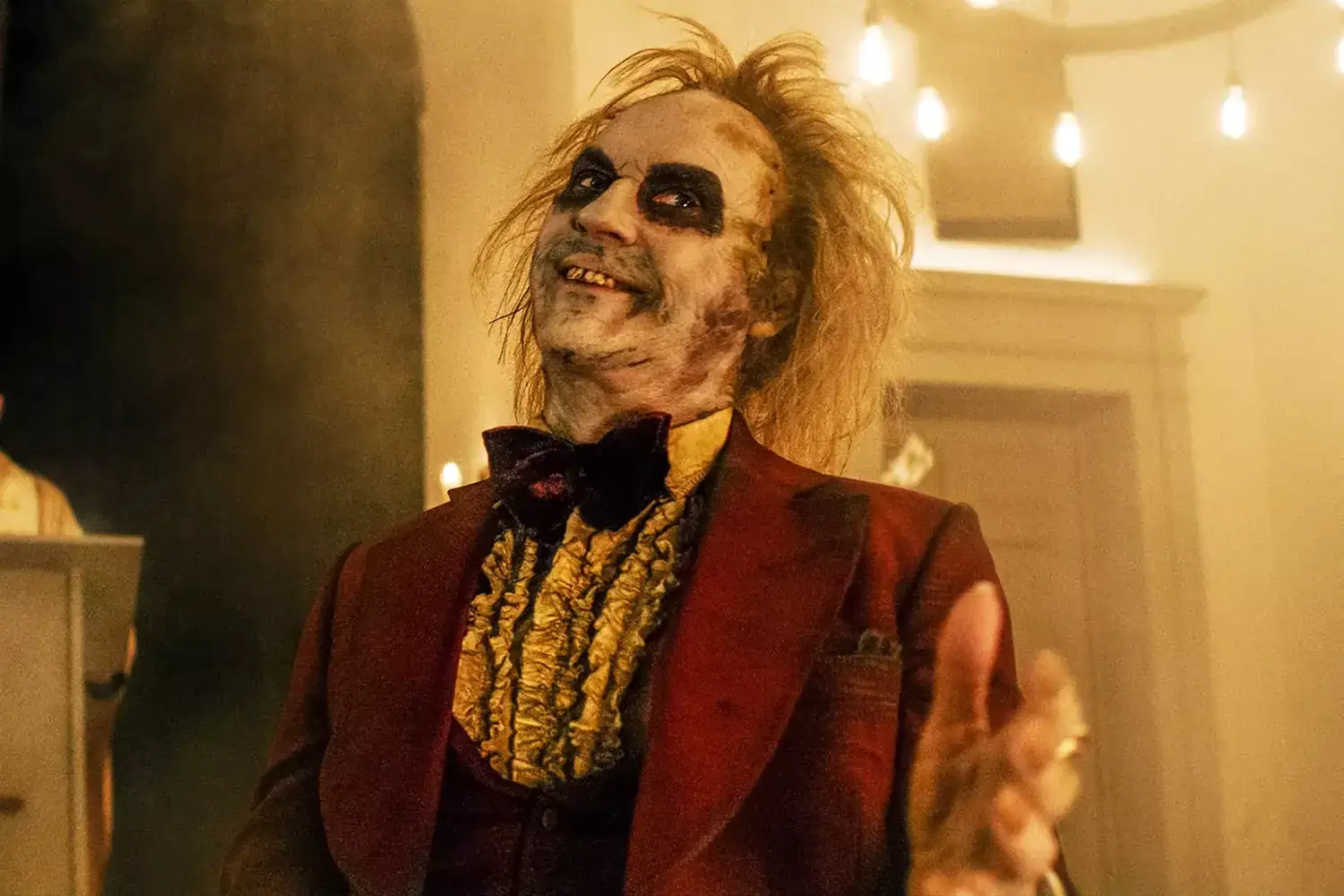 How Beetlejuice Beetlejuice made 'MacArthur Park' scene a sequel to 'Day-O' (exclusive) Related images #13