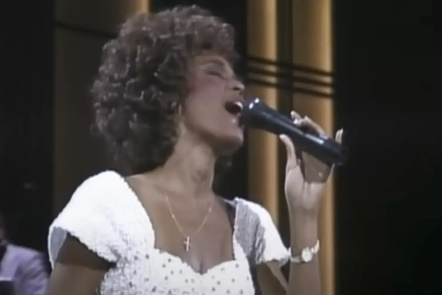 The 25 best Whitney Houston songs, from deep cuts to chart-toppers Related images #61