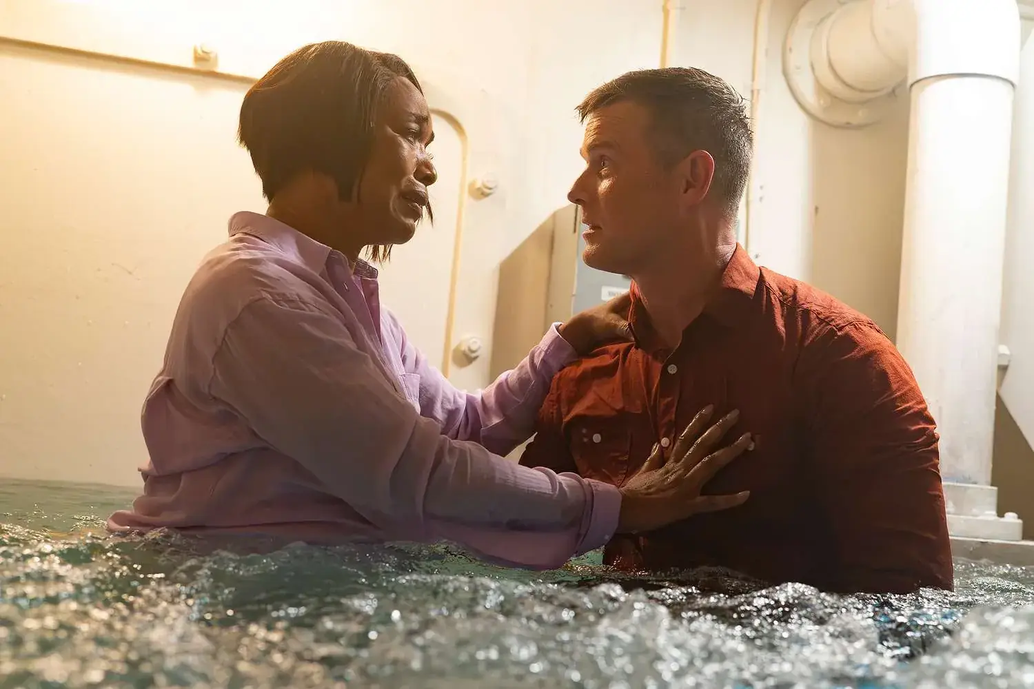 9-1-1 boss breaks down the deadly cruise ship disaster finale — and what didn't make the final cut Illustrations