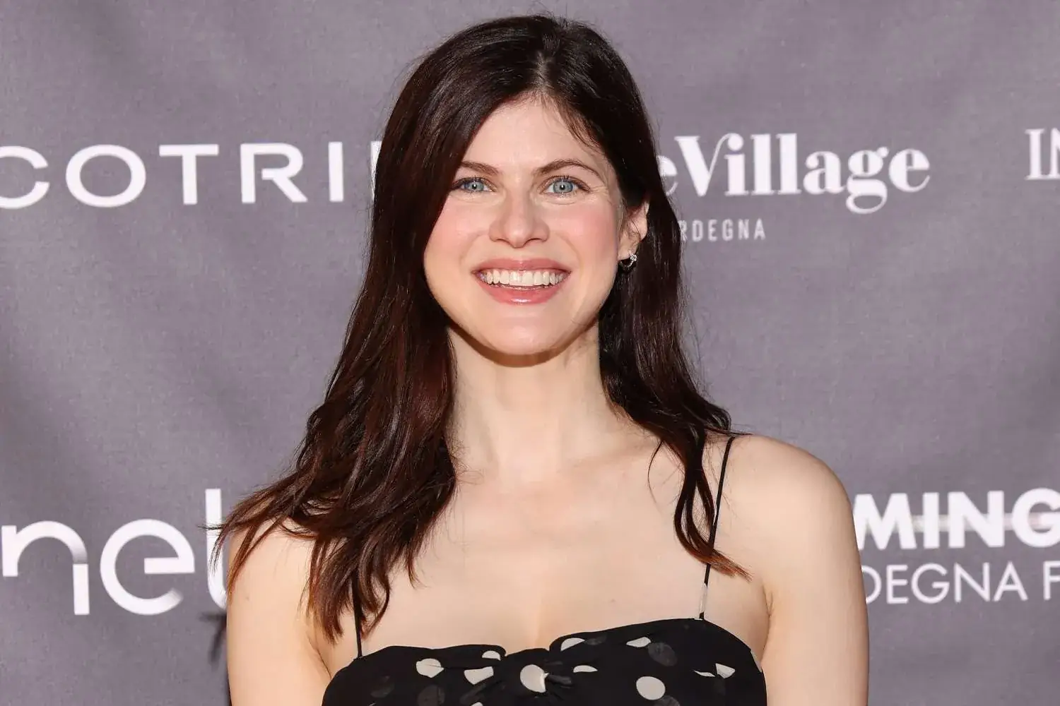 Alexandra Daddario on filming Mayfair Witches while pregnant: 'I was throwing up and having make-out scenes' Illustrations