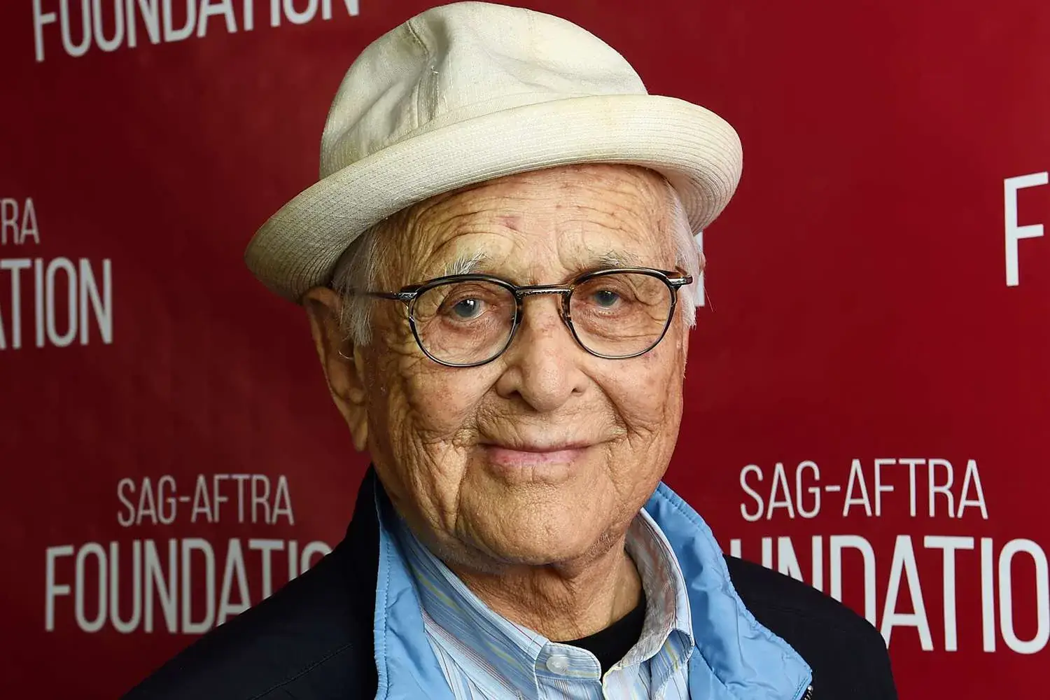 Norman Lear, legendary All in the Family and Jeffersons TV producer, dies at 101 Illustrations