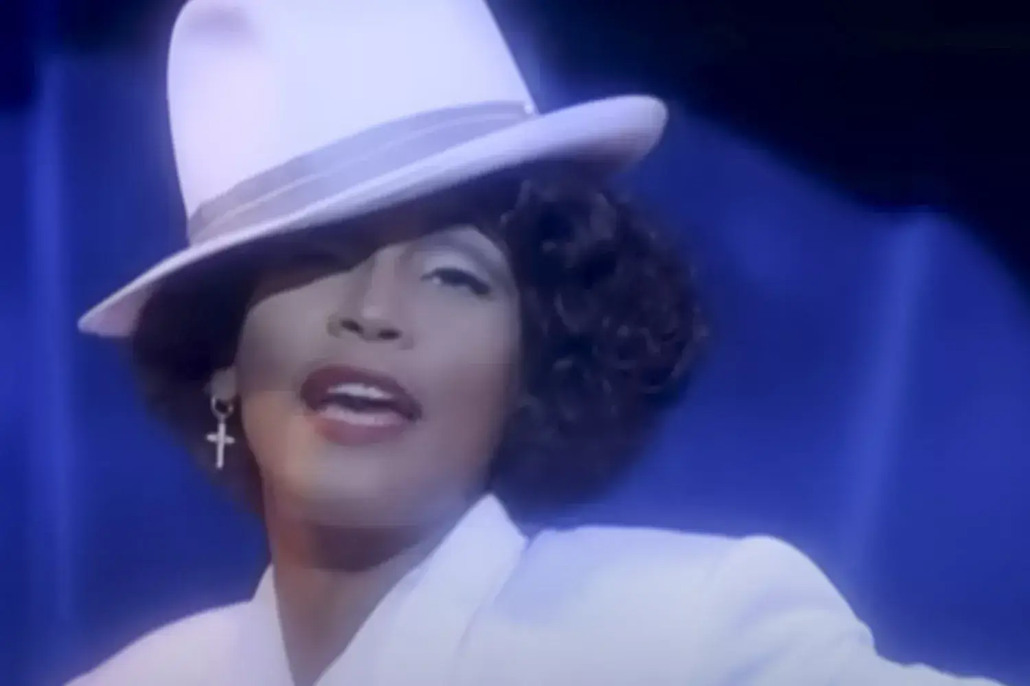 The 25 best Whitney Houston songs, from deep cuts to chart-toppers Related images #41