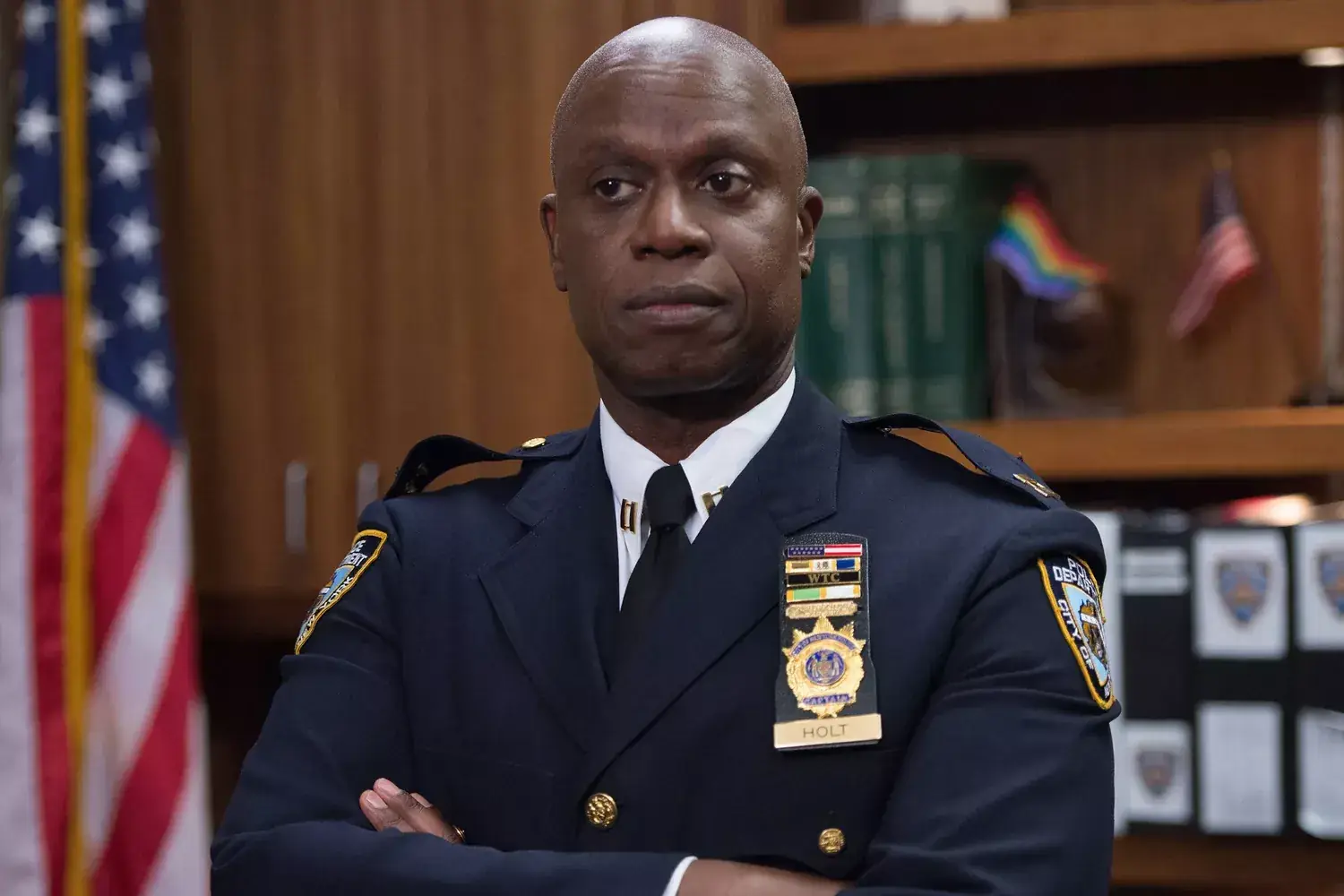 Brooklyn Nine-Nine pays tribute to Capt. Holt star Andre Braugher after actor's death: 'Always our Captain' Related images #12
