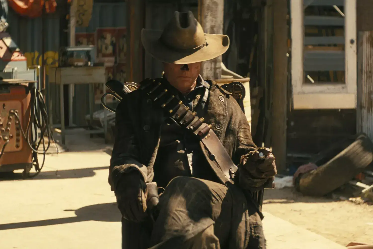 Fallout series first-look images reveal Power Armor and Walton Goggins' Ghoul Related images #15