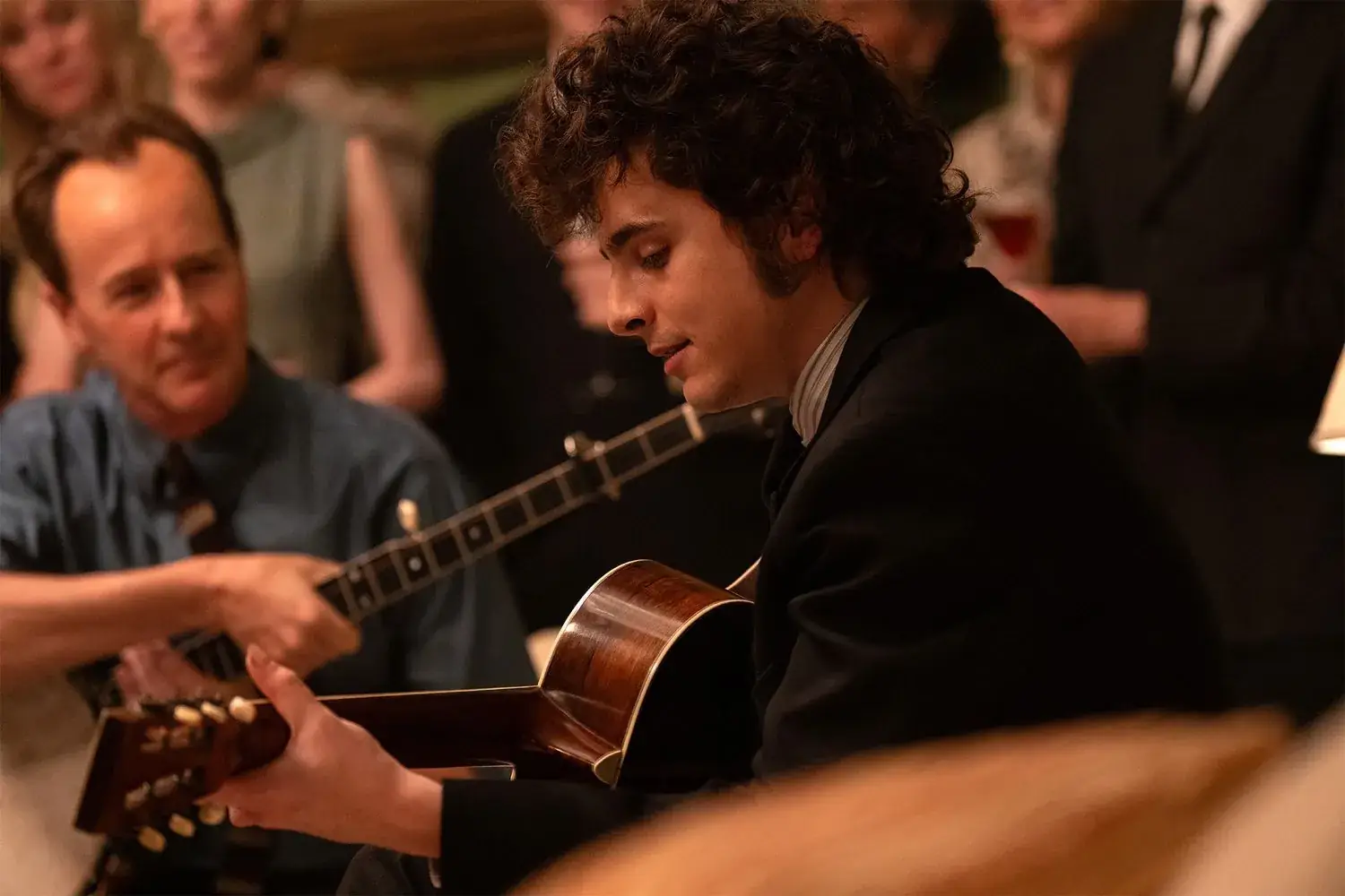 Timothée Chalamet performs 40 Bob Dylan songs live in A Complete Unknown: 'On guitar, on harmonica, and singing' Illustrations