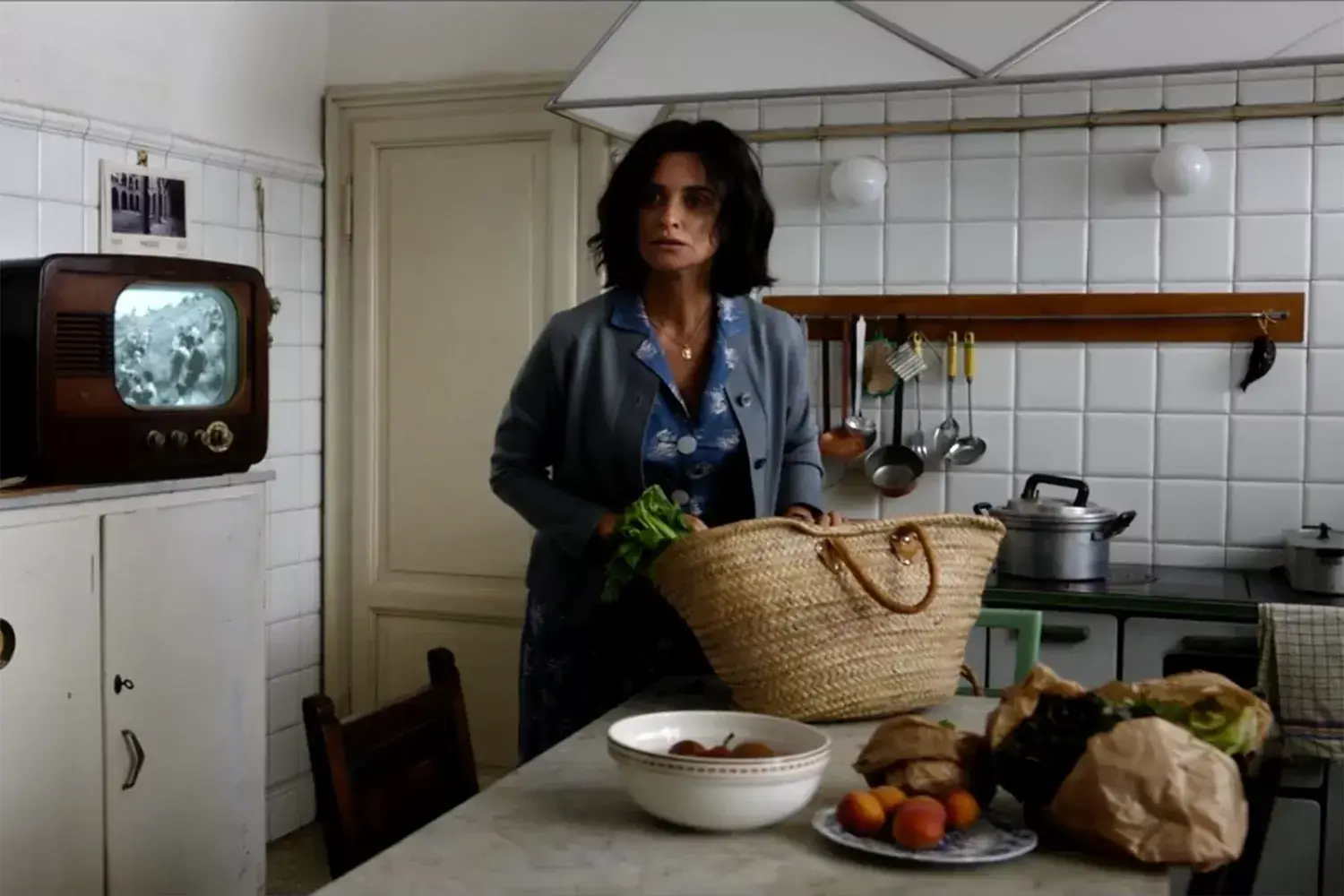 Michael Mann and Penelope Cruz break down the ending of Ferrari Related images #14