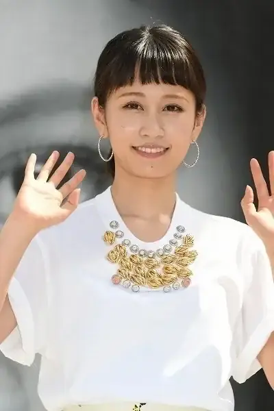 『一緒に発表してほしかった』前田敦子妊娠発表、ファンに動揺 “フライングゲット婚”の声も | リアルライブ イラスト