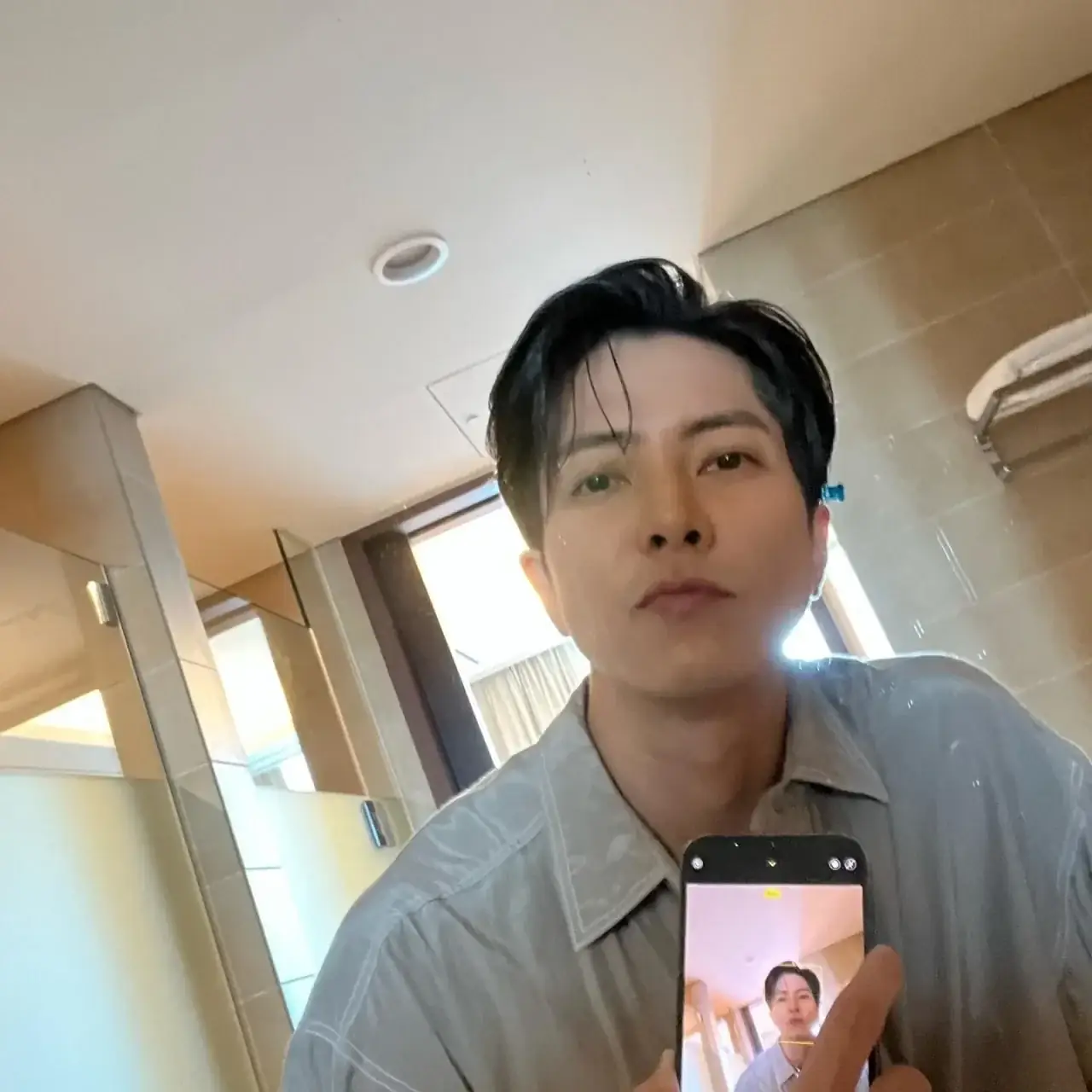 山下智久、共演NGはジャニーズだけじゃない？ 大物歌手をキレさせた勘違い行為とは＜共演NG？【犬猿の仲】の有名人＞ | リアルライブ イラスト
