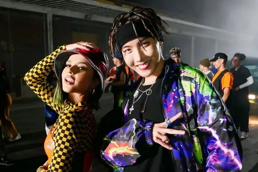 BTS's J-Hope Becomes 2nd Korean Solo Artist To Enter UK's Official Singles Chart Top 100 With "Chicken Noodle Soup" 그림