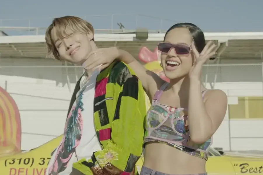 BTS's J-Hope And Becky G Take Over iTunes Top Songs Charts Worldwide With "Chicken Noodle Soup" 그림