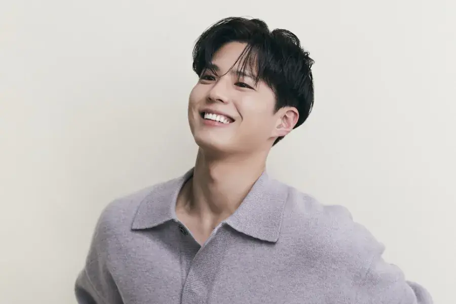 Park Bo Gum Confirmed As New Host Of "The Seasons" 그림