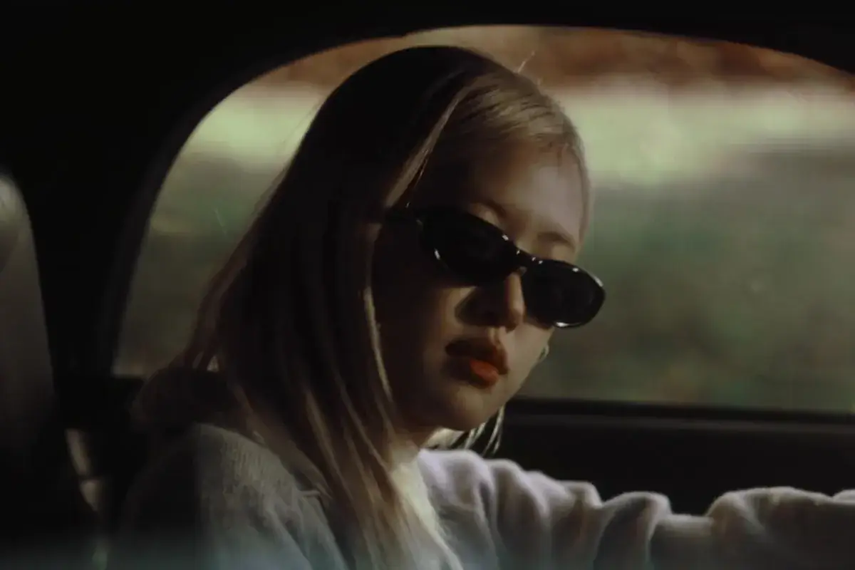 Update: BLACKPINK's Rosé Unveils MV Teaser For "toxic till the end" 그림
