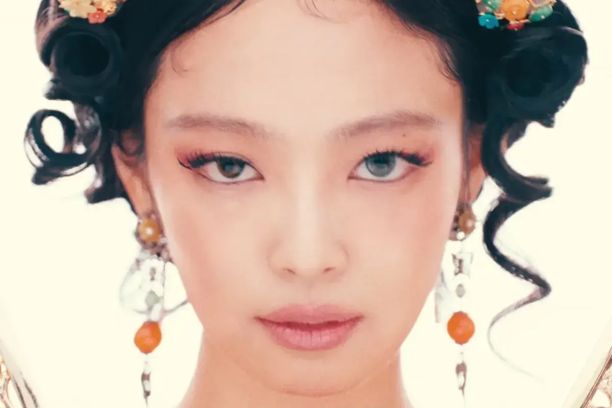 Watch: BLACKPINK's Jennie Surprises With Spectacular MV For New Song "ZEN" 그림