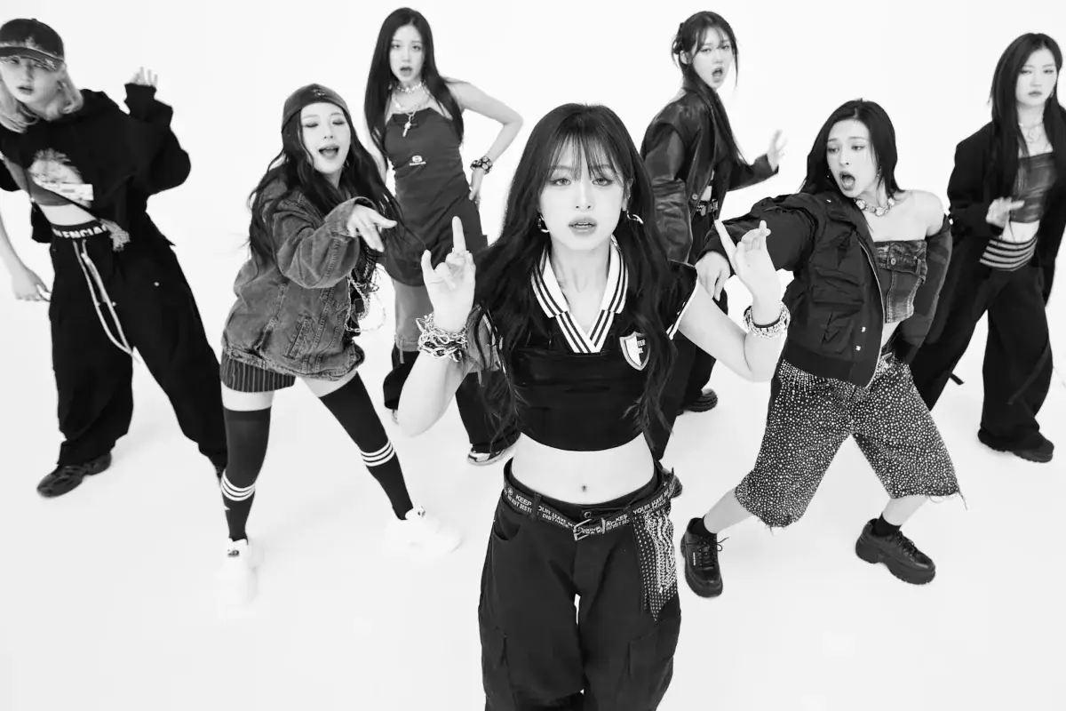 Watch: BABYMONSTER Reveals Choreo For "CLIK CLAK" With Powerful Performance Video 그림