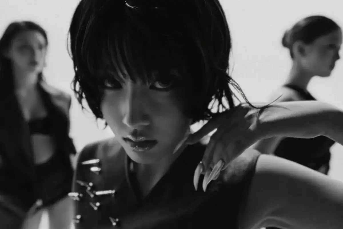 Update: STAYC Unveils Striking Teaser Film Ahead Of "S" Comeback 그림