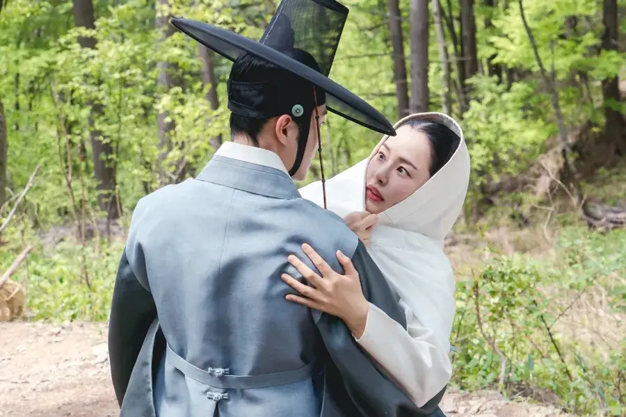"Knight Flower" Finale Breaks Record For Highest Ratings Of Any Friday-Saturday Drama In MBC History 그림